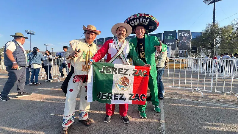 Seguidores de diferentes partes del país acudieron al Corregidora a apoyar a la Selección